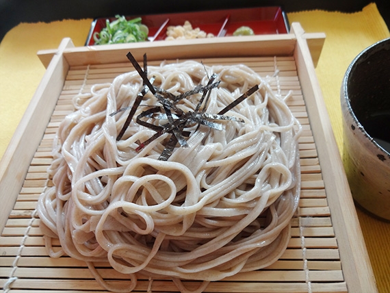 手延べ半生伊勢いもとろろそば【5-37】 – 有限会社カネスエ製麺所